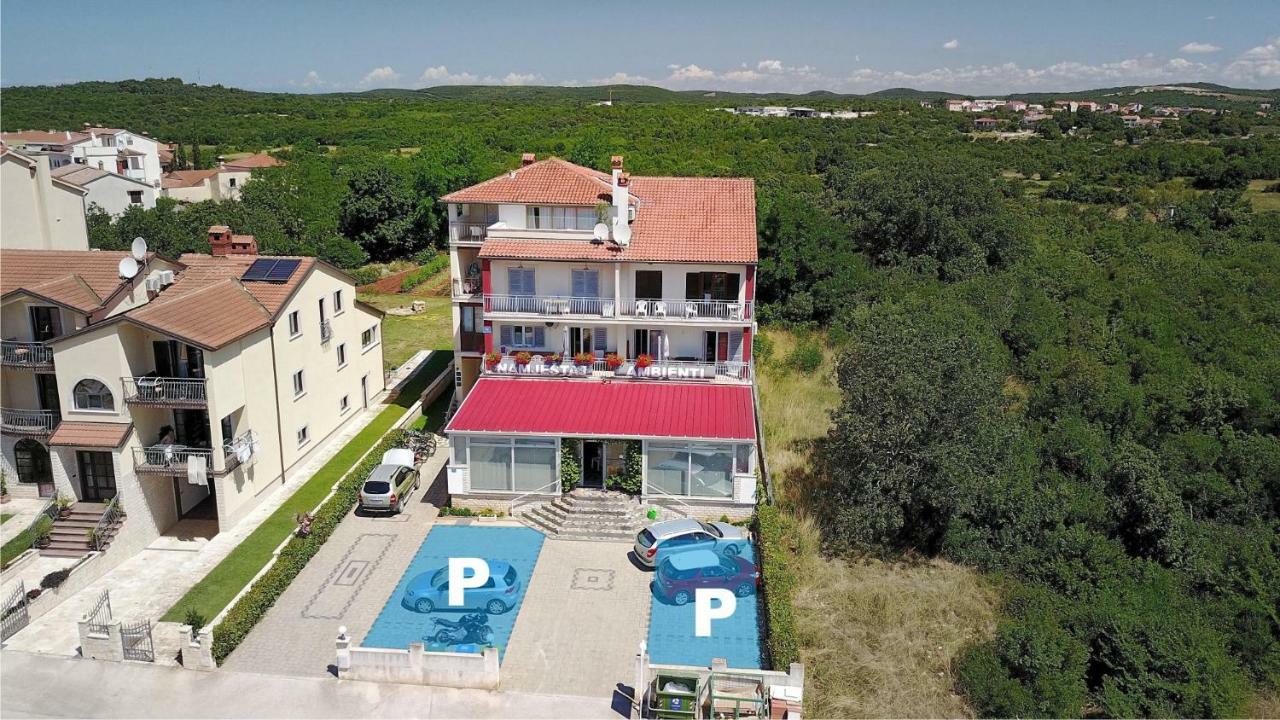Petra Apartman *